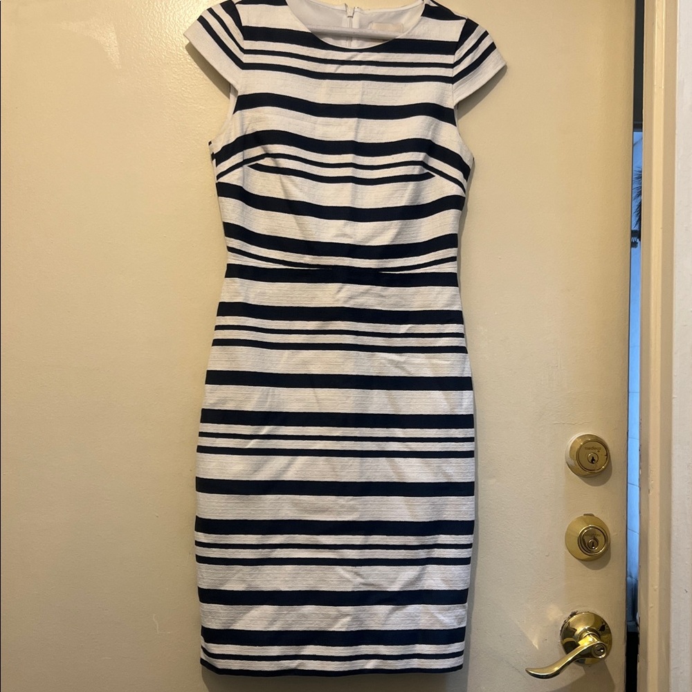 J Crew Outlet Navy and White Stripe dress size 00